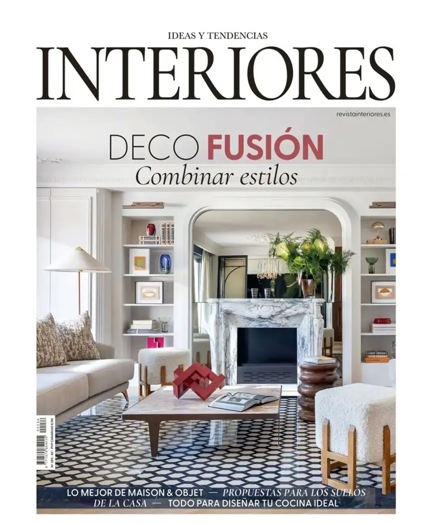 Portada en la Revista Interiores.